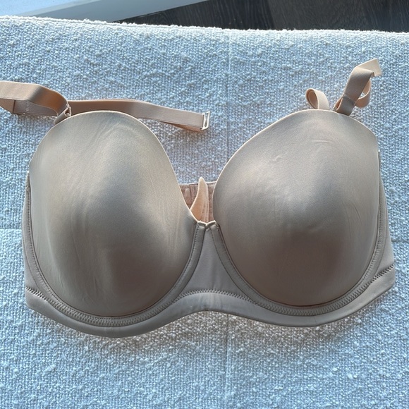 Wacoal Red Carpet Strapless Underwire Bra - Picture 5 of 8